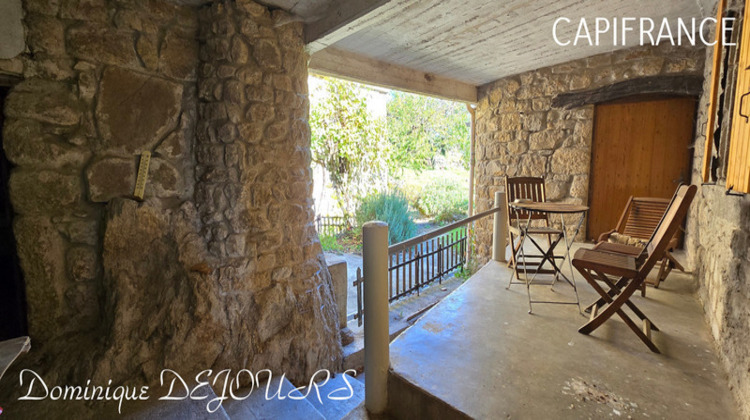 Ma-Cabane - Vente Maison SAINT MICHEL DE CHABRILLANOUX, 250 m²