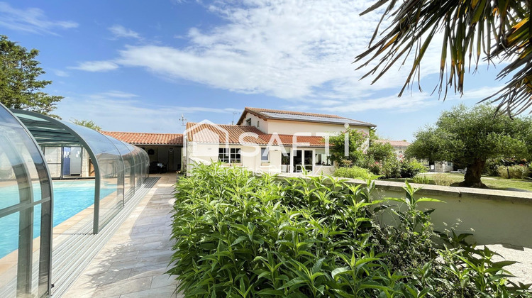 Ma-Cabane - Vente Maison Saint-Michel-en-l'Herm, 244 m²