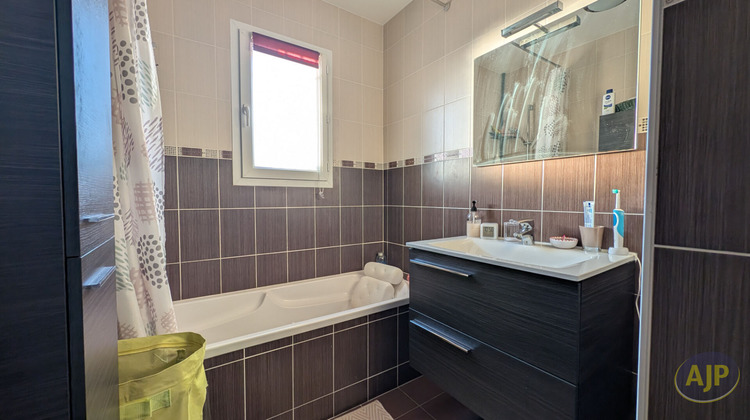 Ma-Cabane - Vente Maison SAINT-MICHEL-EN-L'HERM, 107 m²