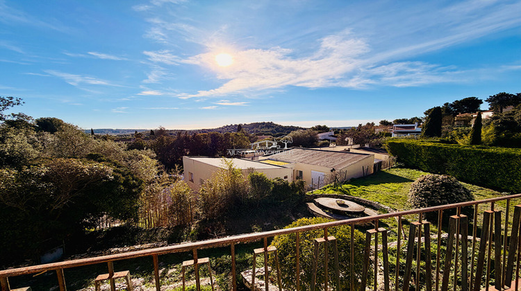 Ma-Cabane - Vente Maison SAINT-MITRE-LES-REMPARTS, 260 m²