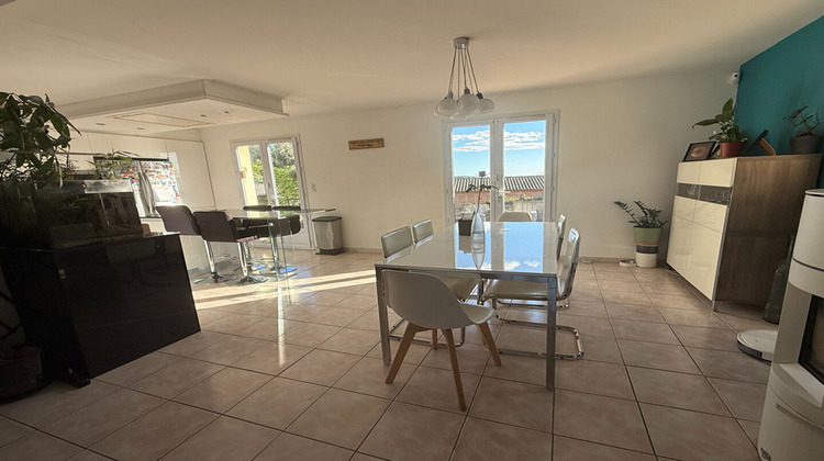 Ma-Cabane - Vente Maison SAINT-MITRE-LES-REMPARTS, 97 m²