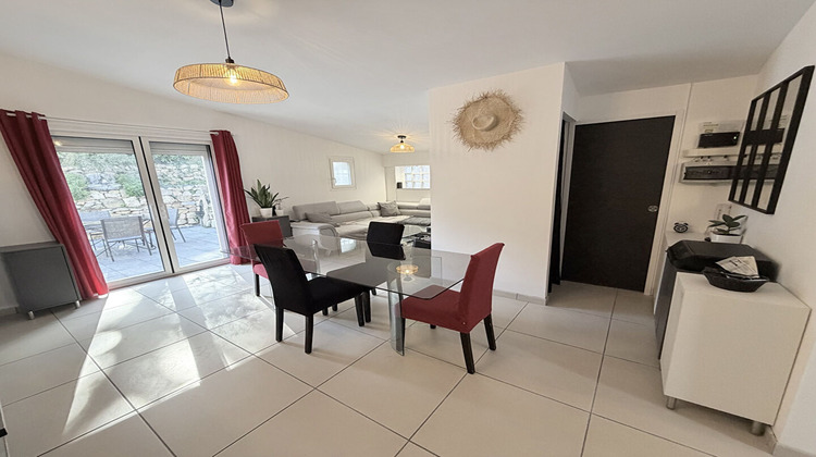 Ma-Cabane - Vente Maison SAINT-MITRE-LES-REMPARTS, 70 m²