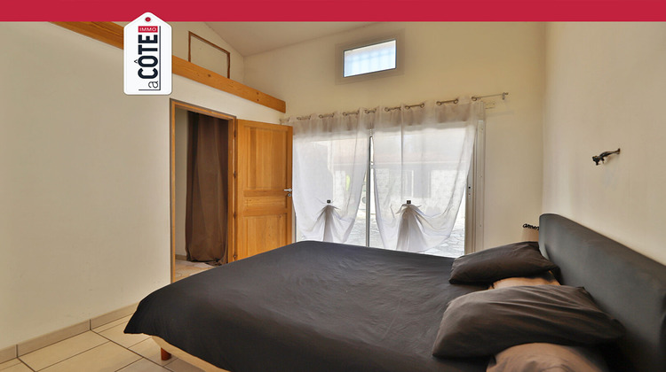 Ma-Cabane - Vente Maison SAINT-MITRE-LES-REMPARTS, 116 m²