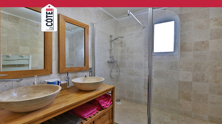 Ma-Cabane - Vente Maison SAINT-MITRE-LES-REMPARTS, 116 m²