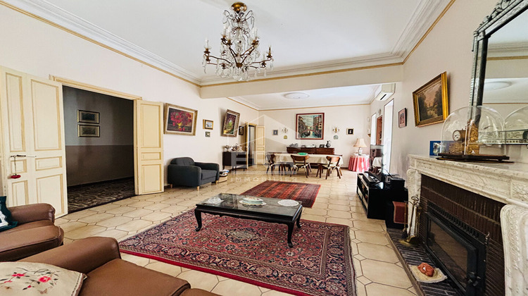 Ma-Cabane - Vente Maison SAINT-MITRE-LES-REMPARTS, 214 m²
