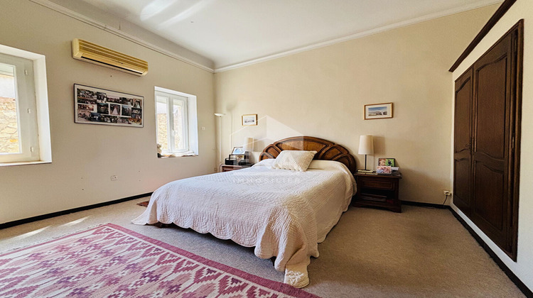 Ma-Cabane - Vente Maison SAINT-MITRE-LES-REMPARTS, 214 m²
