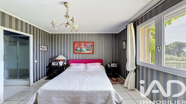 Ma-Cabane - Vente Maison Saint-Mitre-les-Remparts, 151 m²