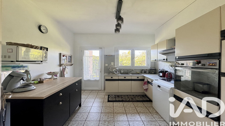 Ma-Cabane - Vente Maison Saint-Mitre-les-Remparts, 115 m²