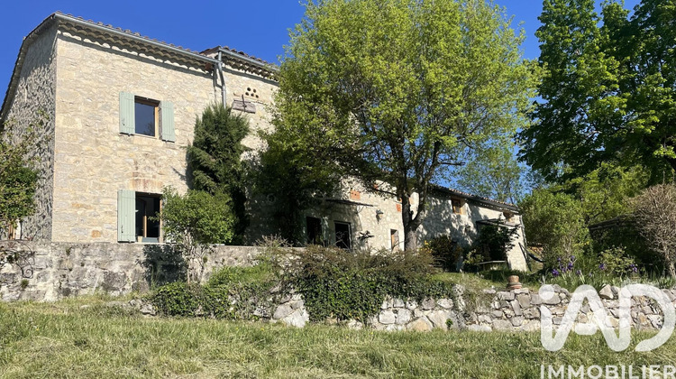 Ma-Cabane - Vente Maison Saint-Nazaire-le-Désert, 250 m²