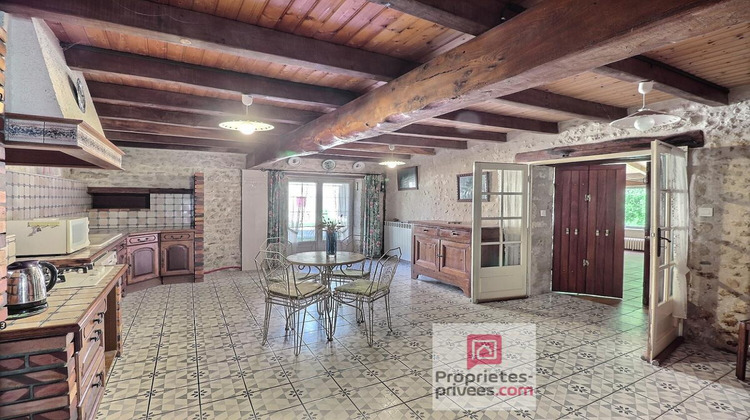 Ma-Cabane - Vente Maison SAINT NAZAIRE SUR CHARENTE, 230 m²