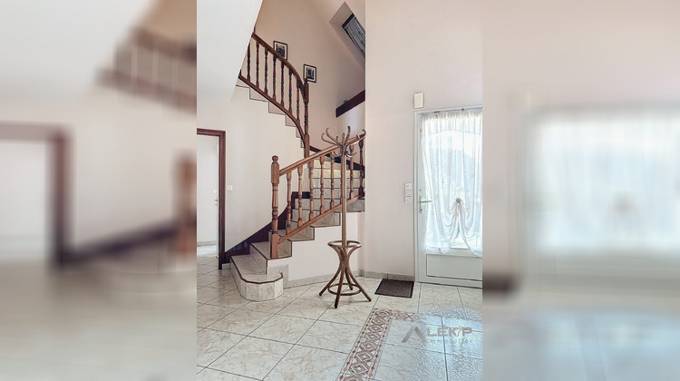 Ma-Cabane - Vente Maison Saint-Nicolas-de-Redon, 243 m²