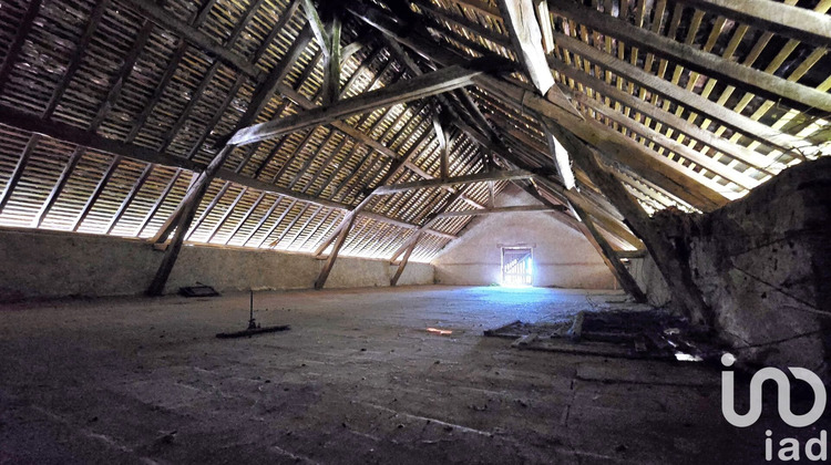 Ma-Cabane - Vente Maison Saint-Nicolas-des-Motets, 223 m²