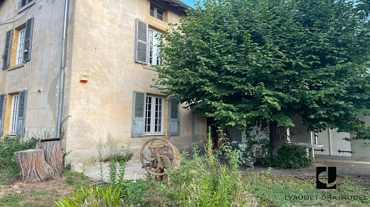 Ma-Cabane - Vente Maison SAINT-NIZIER-SOUS-CHARLIEU, 250 m²