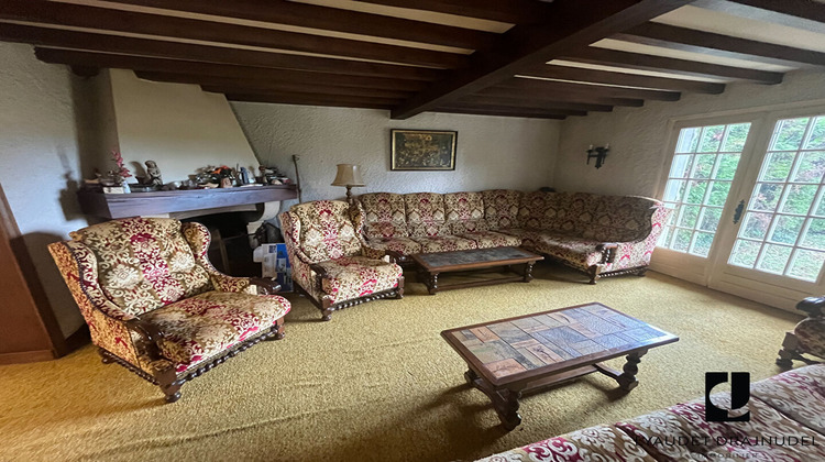 Ma-Cabane - Vente Maison SAINT-NIZIER-SOUS-CHARLIEU, 250 m²