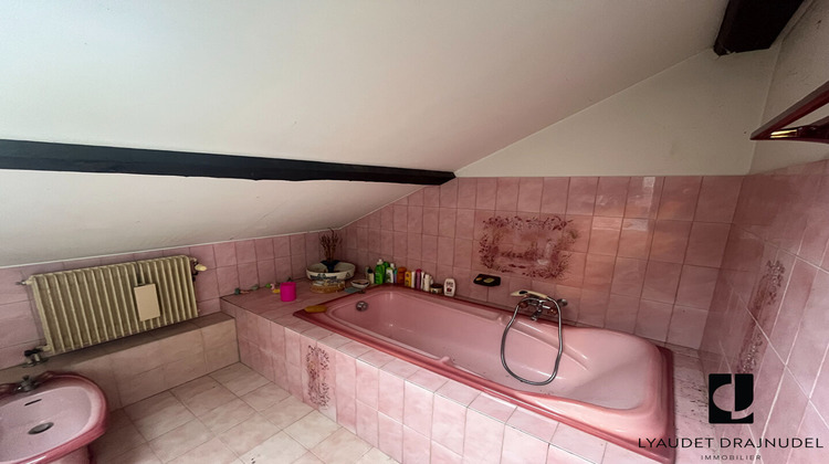 Ma-Cabane - Vente Maison SAINT-NIZIER-SOUS-CHARLIEU, 250 m²