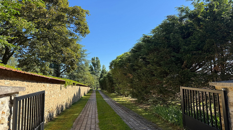 Ma-Cabane - Vente Maison SAINT-NOM-LA-BRETECHE, 300 m²