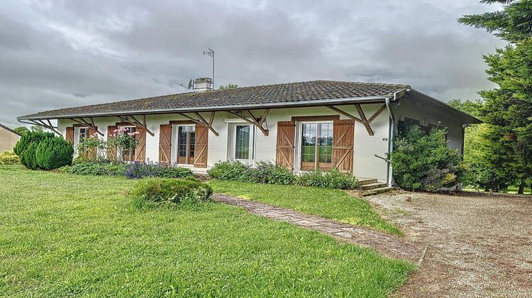 Ma-Cabane - Vente Maison Saint-Ouen-Domprot, 176 m²