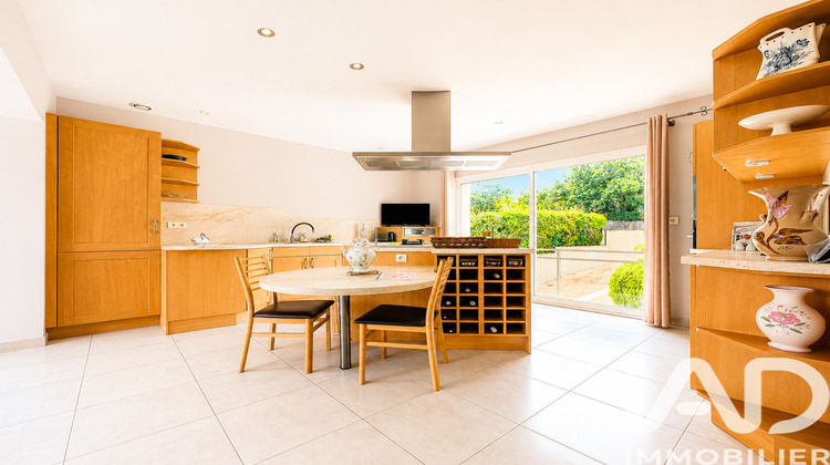 Ma-Cabane - Vente Maison Saint-Palais-sur-Mer, 224 m²