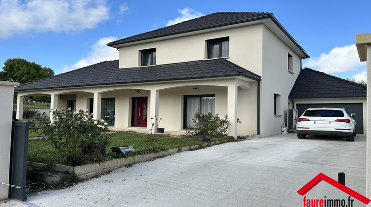 Ma-Cabane - Vente Maison Saint-Pantaléon-de-Larche, 153 m²