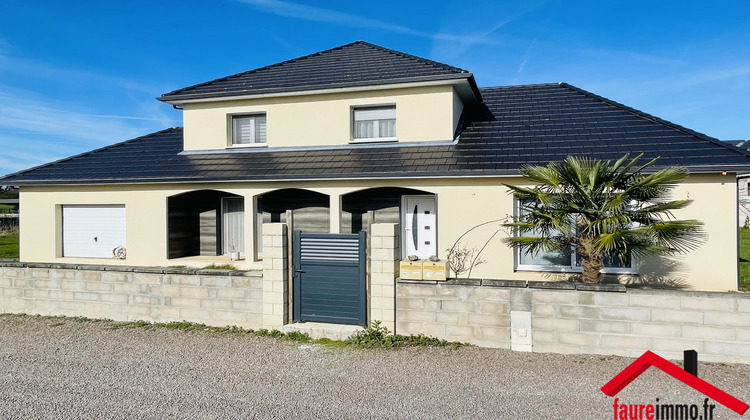 Ma-Cabane - Vente Maison Saint-Pantaléon-de-Larche, 140 m²