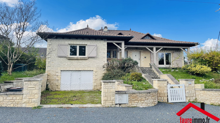 Ma-Cabane - Vente Maison Saint-Pantaléon-de-Larche, 113 m²