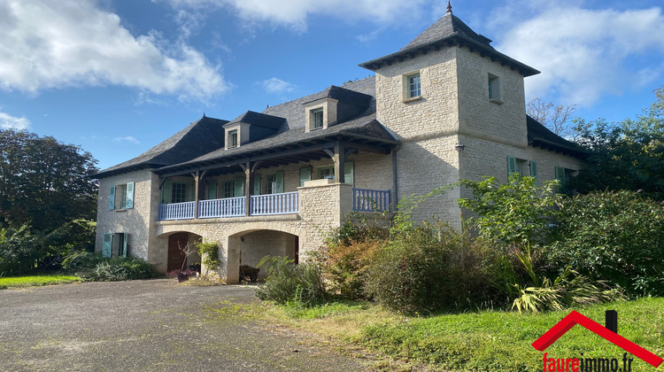 Ma-Cabane - Vente Maison Saint-Pantaléon-de-Larche, 210 m²