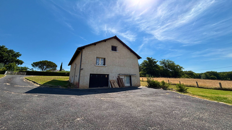 Ma-Cabane - Vente Maison SAINT-PANTALEON-DE-LARCHE, 91 m²