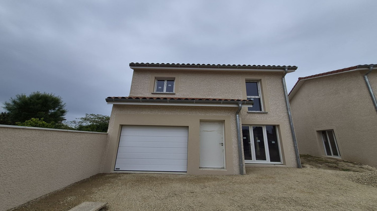Ma-Cabane - Vente Maison SAINT PAUL DE VARAX, 93 m²