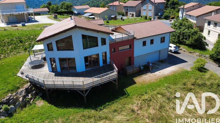 Ma-Cabane - Vente Maison Saint-Paul-en-Cornillon, 192 m²