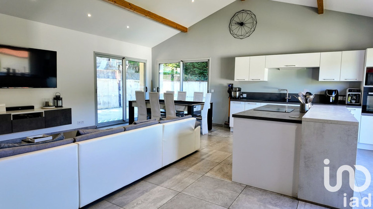 Ma-Cabane - Vente Maison Saint-Paul-en-Cornillon, 125 m²