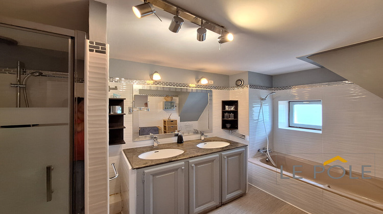 Ma-Cabane - Vente Maison SAINT-PAUL-TROIS-CHATEAUX, 275 m²