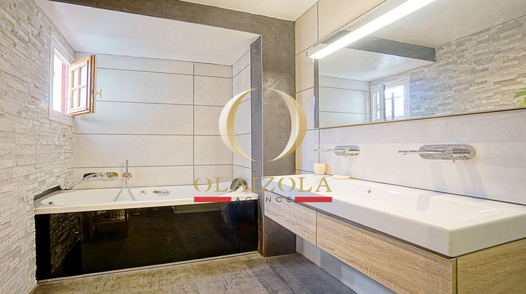 Ma-Cabane - Vente Maison SAINT-PEE-SUR-NIVELLE, 200 m²