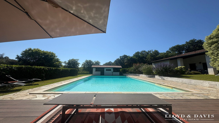 Ma-Cabane - Vente Maison Saint-Pée-sur-Nivelle, 280 m²