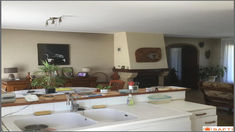 Ma-Cabane - Vente Maison Saint-Philippe-d'Aiguille, 99 m²