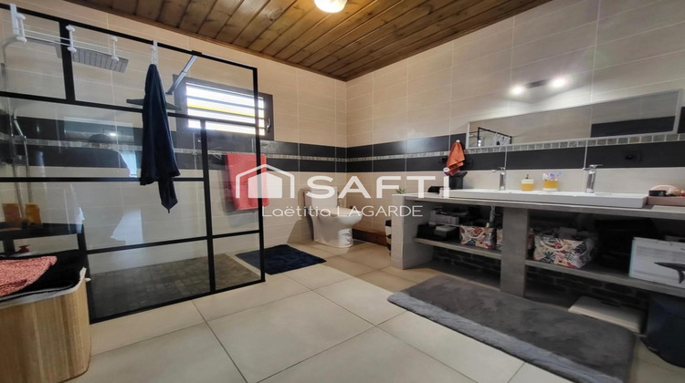 Ma-Cabane - Vente Maison Saint-Pierre, 195 m²