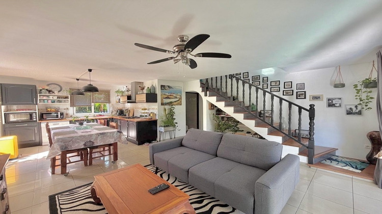 Ma-Cabane - Vente Maison SAINT PIERRE, 73 m²