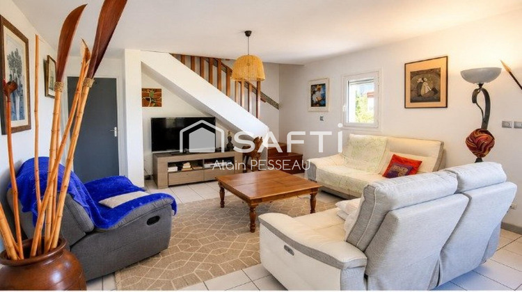 Ma-Cabane - Vente Maison Saint-Pierre, 225 m²