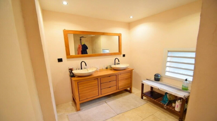 Ma-Cabane - Vente Maison Saint-Pierre, 200 m²