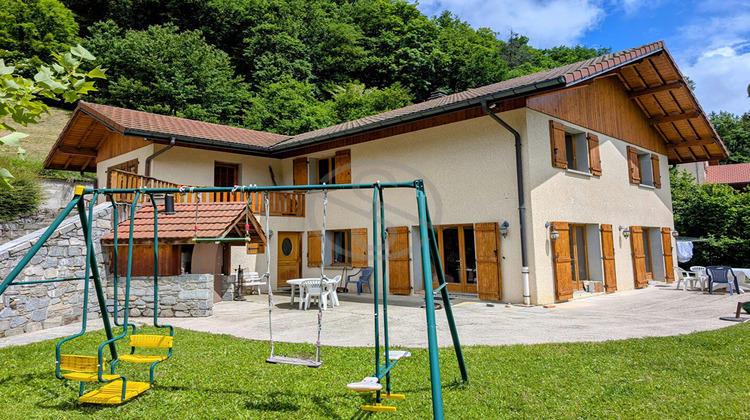 Ma-Cabane - Vente Maison SAINT-PIERRE-D'ALLEVARD, 169 m²