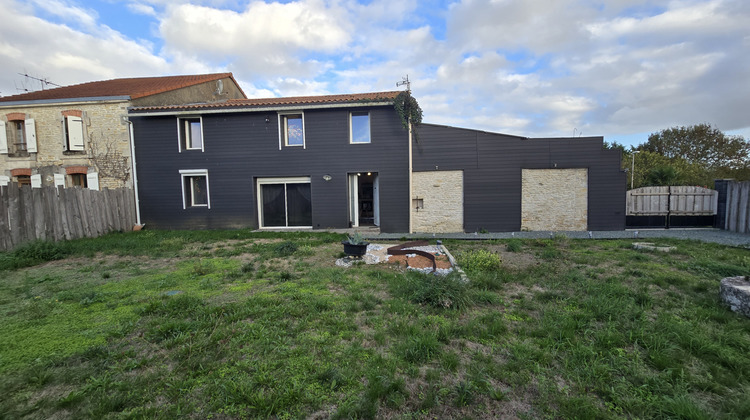 Ma-Cabane - Vente Maison Saint-Pierre-d'Amilly, 118 m²