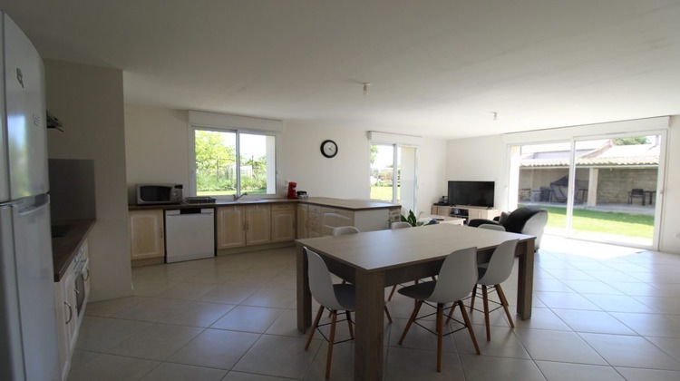 Ma-Cabane - Vente Maison Saint-Pierre-d'Amilly, 188 m²