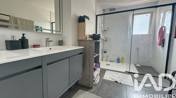 Ma-Cabane - Vente Maison Saint-Pierre-d'Amilly, 75 m²