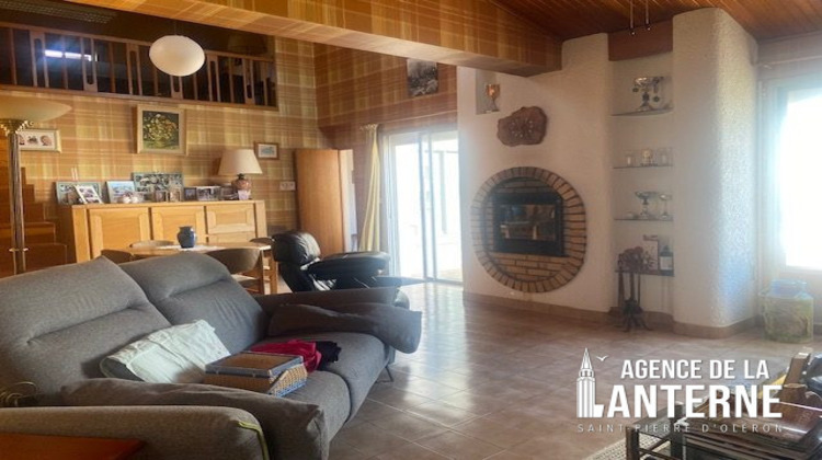 Ma-Cabane - Vente Maison Saint-Pierre-d'Oléron, 196 m²