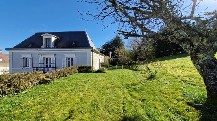 Ma-Cabane - Vente Maison Saint-Pierre-de-Chignac, 202 m²