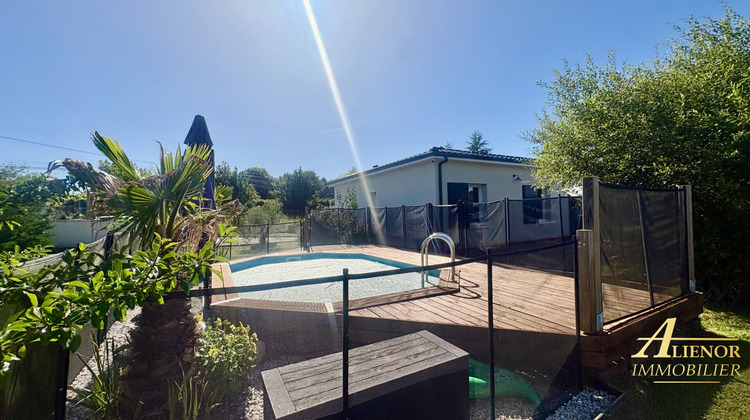 Ma-Cabane - Vente Maison SAINT-PIERRE-DE-CHIGNAC, 156 m²