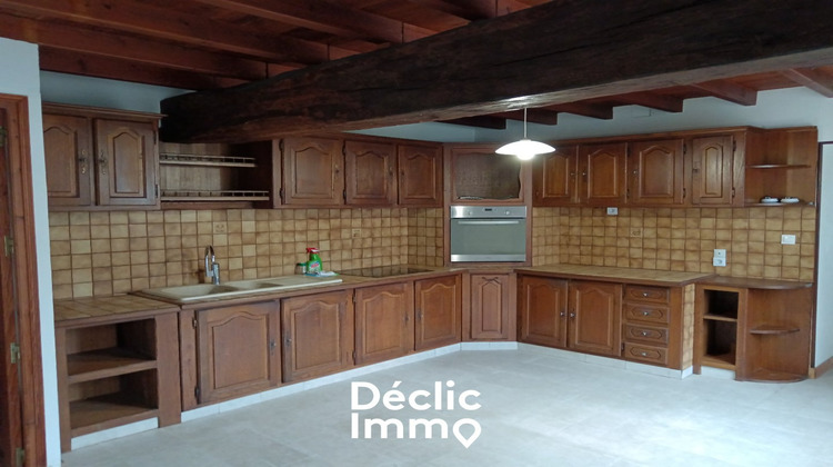 Ma-Cabane - Vente Maison SAINT PIERRE DE JUILLERS, 115 m²