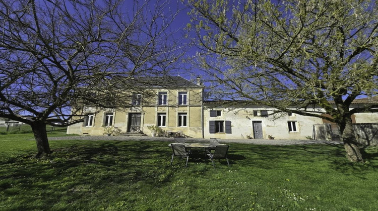 Ma-Cabane - Vente Maison SAINT PIERRE DE JUILLERS, 230 m²