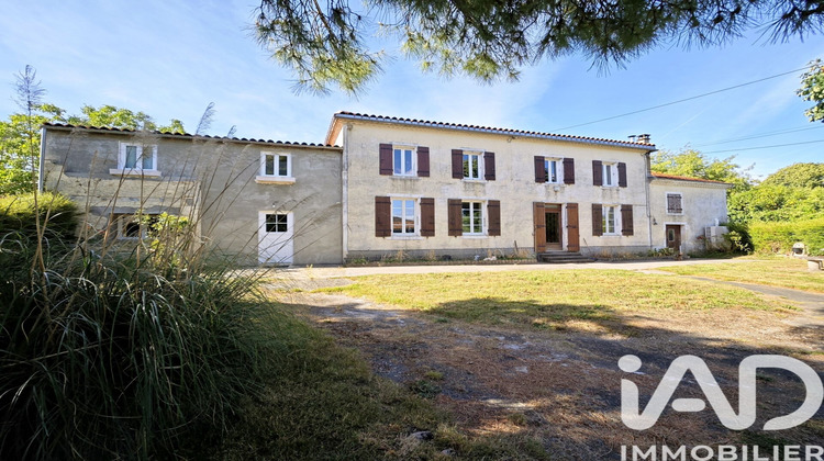 Ma-Cabane - Vente Maison Saint-Pierre-de-Juillers, 225 m²