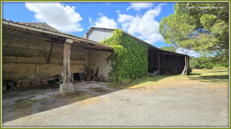 Ma-Cabane - Vente Maison SAINT PIERRE DE JUILLERS, 226 m²