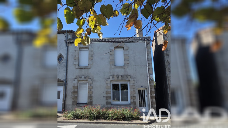 Ma-Cabane - Vente Maison Saint-Pierre-des-Échaubrognes, 87 m²